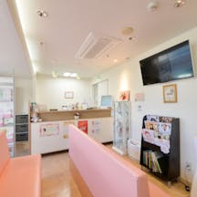 はなふさ皮膚科 三鷹院待合室