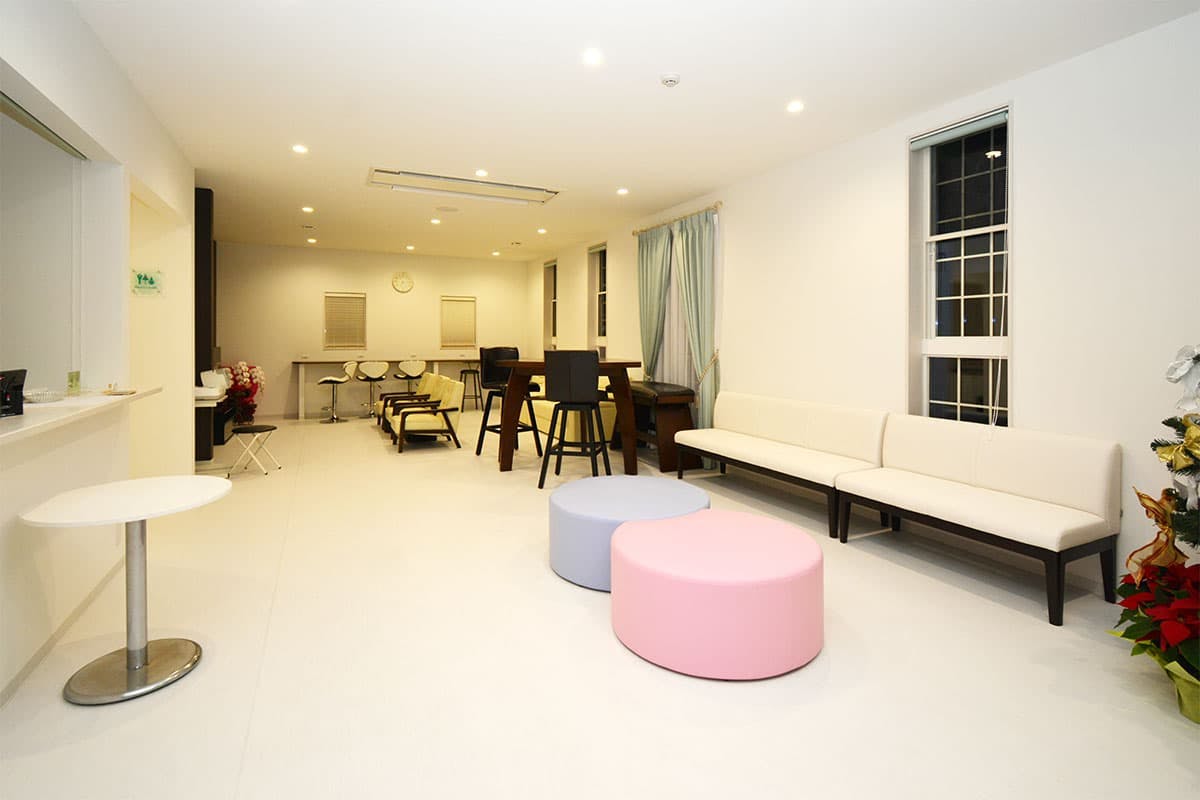 さわやか内科クリニック待合室