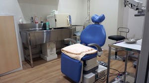 神谷町眼科クリニック処置室