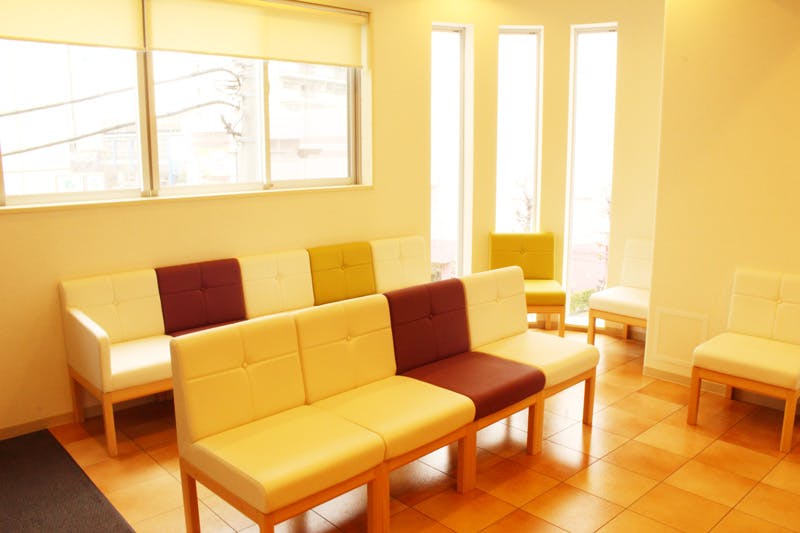 マリー皮膚科赤羽クリニック待合室