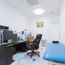 前野クリニック診察室