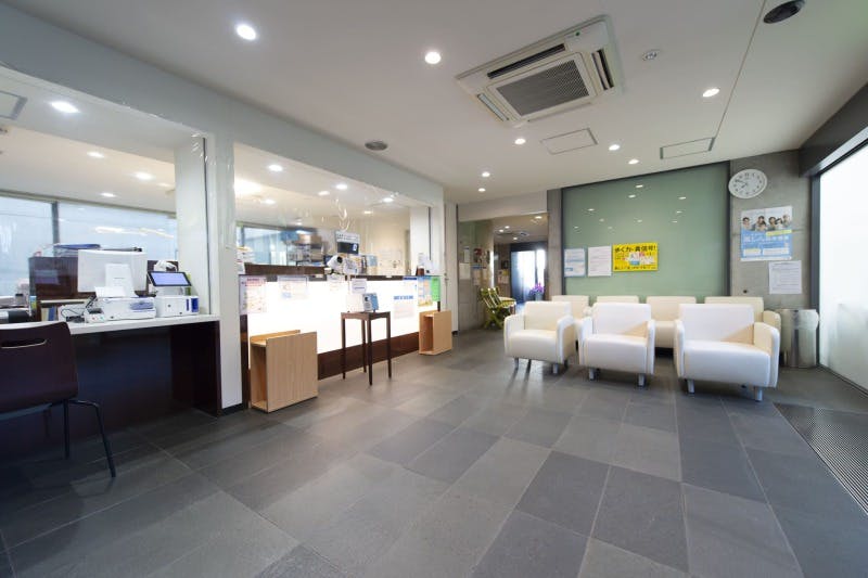 下北沢病院待合室
