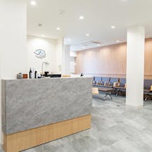 みぞのくち南口 皮ふのクリニック受付