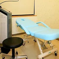 和光駅前皮フ科治療室