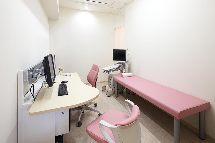はる内科クリニック診察室