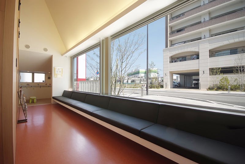 いちかわ皮ふ科クリニック(ICHIKAWA Dermatology Clinic)待合室