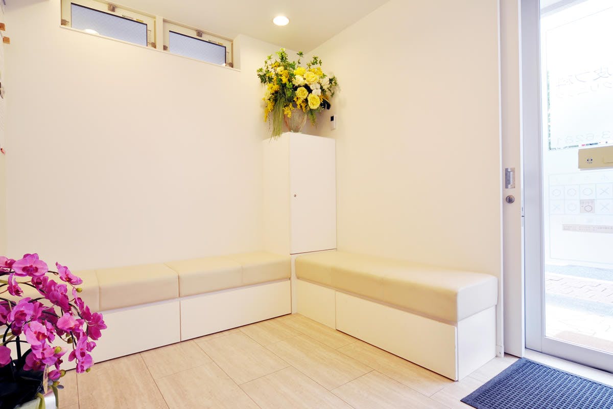 ミモザ皮フ科クリニック待合室