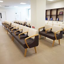 金町慶友整形外科リウマチ科内科待合室