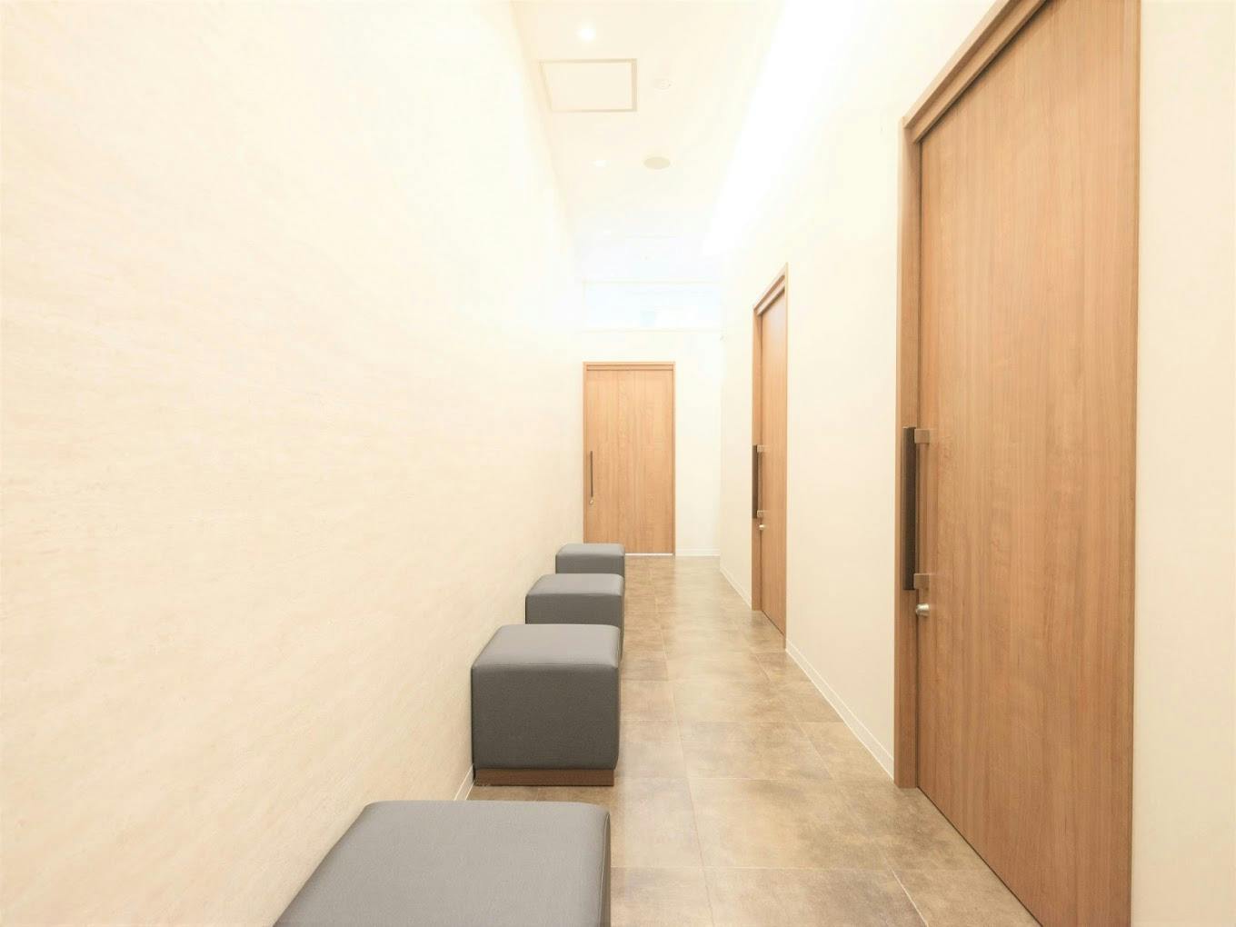 いしかわ形成皮ふクリニック(Ishikawa Skin Clinic)待合室