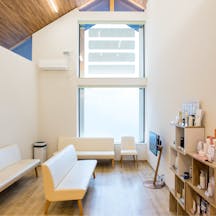 南草津皮フ科待合室