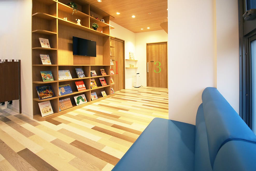 ひばりが丘やまね小児科アレルギー科待合室