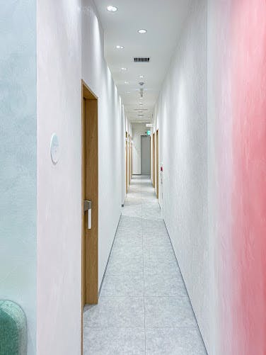フレイアクリニックなんば院廊下