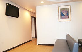 岩瀬クリニック待合室