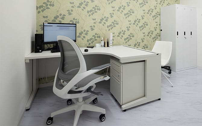 メンズエミナル 梅田院診察室