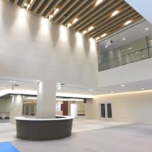 香芝生喜病院ロビー