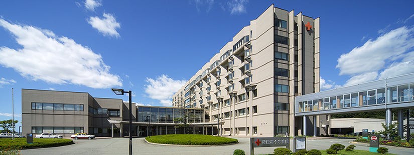 秋田赤十字病院外観