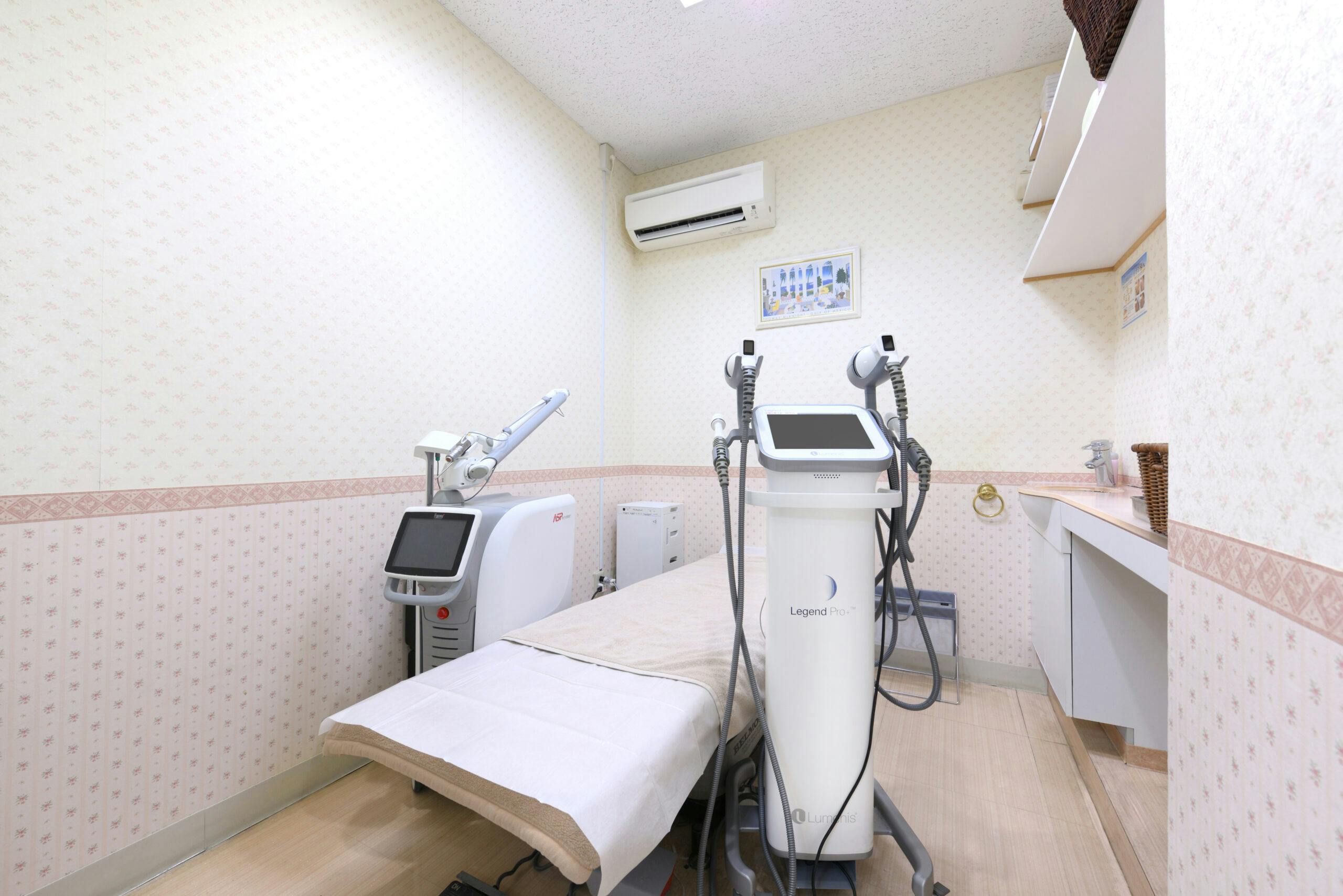 神川クリニック処置室