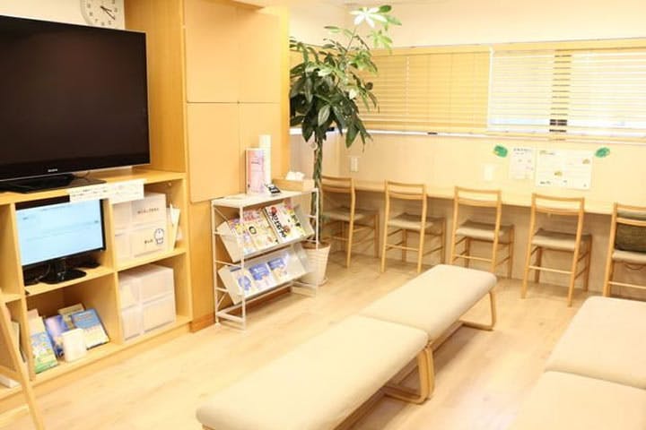 巣鴨千石皮ふ科待合室