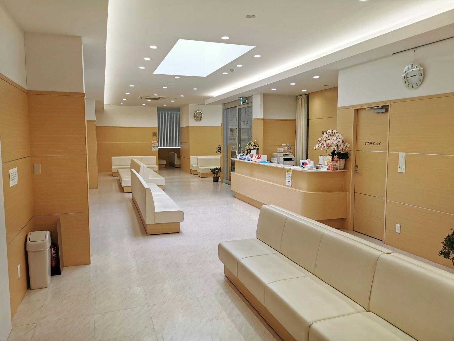 さとうファミリークリニック待合室