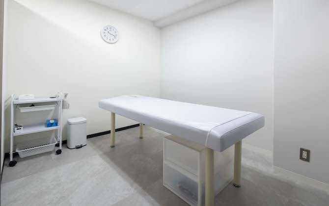 メンズエミナル 横浜院処置室