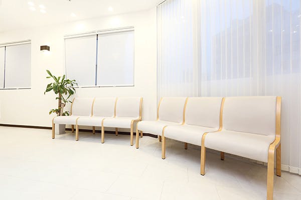 荻窪かえでクリニック待合室