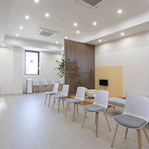 わかば皮ふ形成クリニック待合室