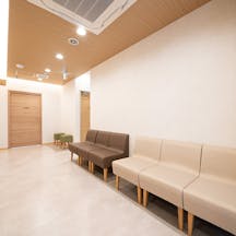 相模大野南口 あおクリニック待合室