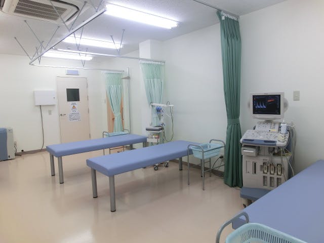 登戸内科・脳神経クリニック処置室