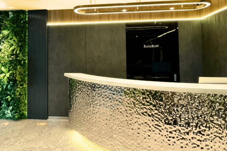 レインボークリニック東京 新宿院(RainBoW Clinic TOKYO)_入口②