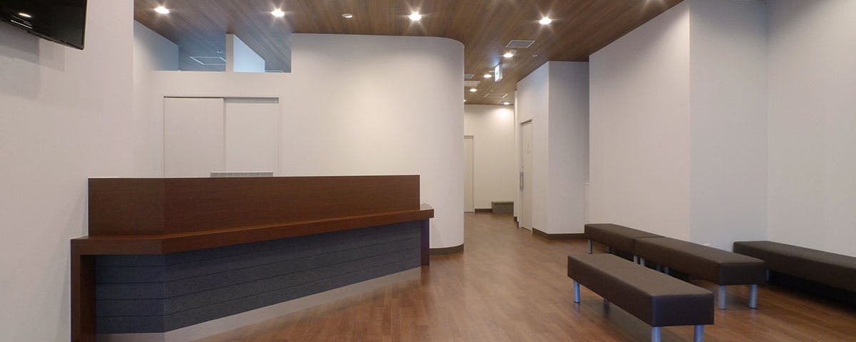 武蔵小金井南口皮膚科待合室