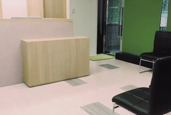 板橋本町皮膚・形成外科受付