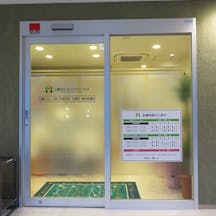 三鷹台ヒルズクリニック入口