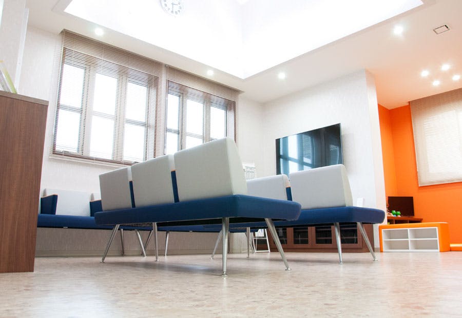 すぎやま内科クリニック待合