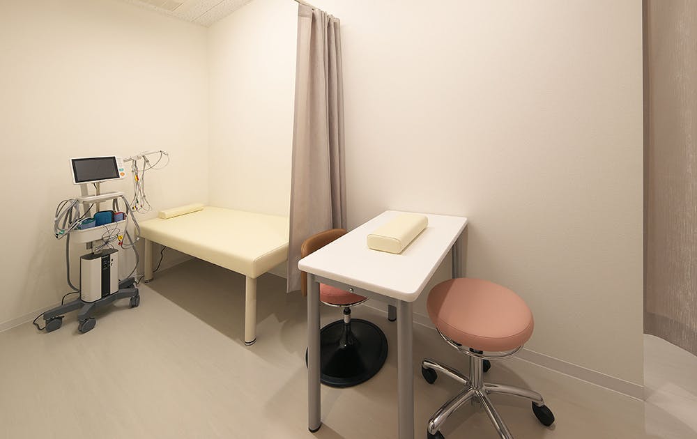 ウィメンズヘルスクリニック刈谷銀座処置室