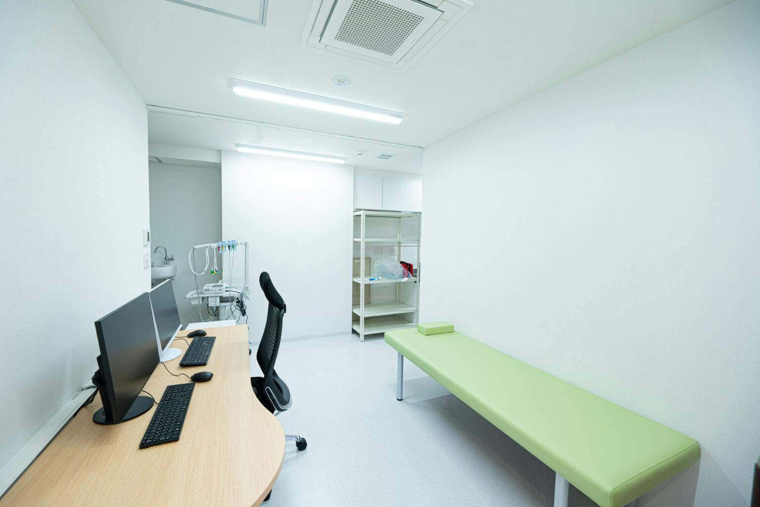 おうえケアとわクリニック診察室