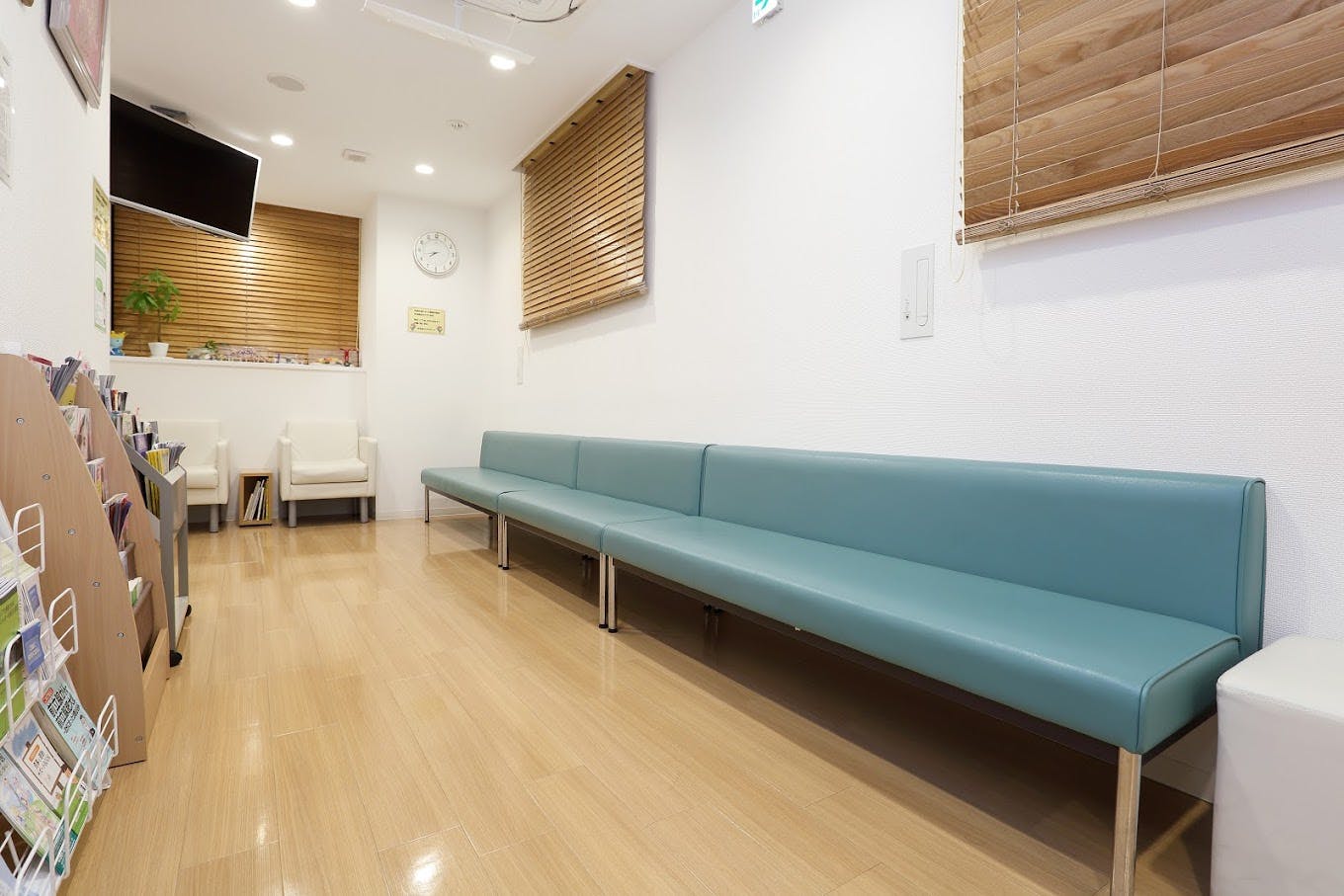 馬車道さくらクリニック待合室