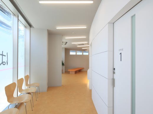 はなふさ皮膚科 大宮院廊下