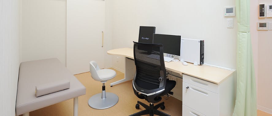 北戸田ハートクリニック診察室