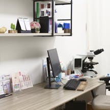 すみれ皮膚科診察室