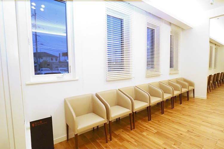 荒堀整形外科待合室