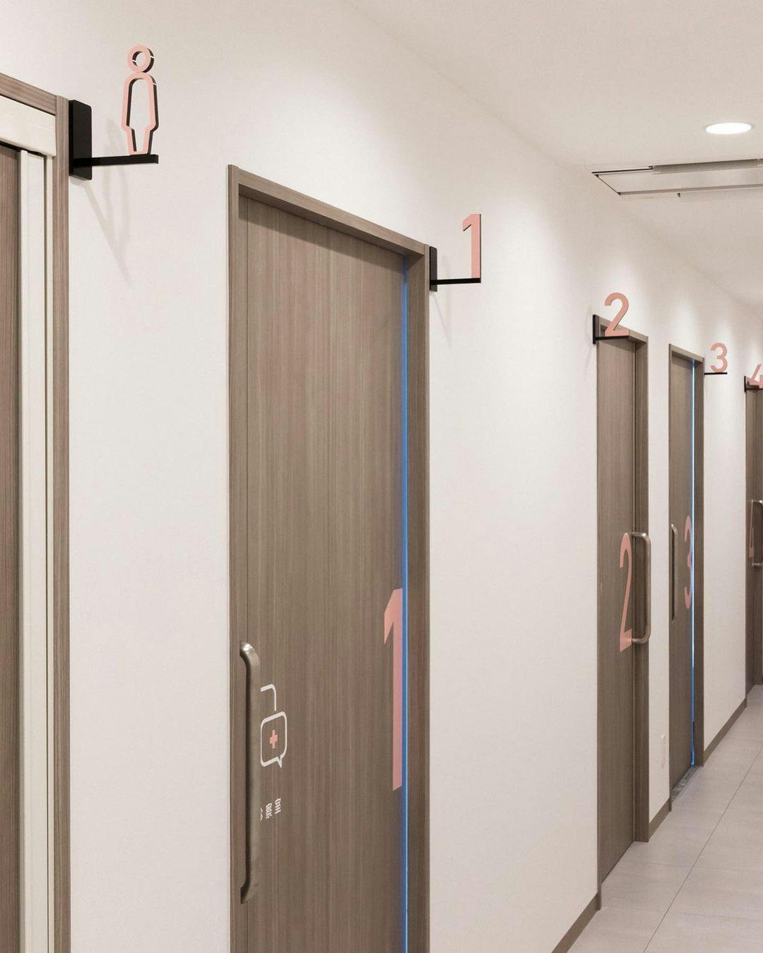 王子金田レディース・ペインクリニック廊下