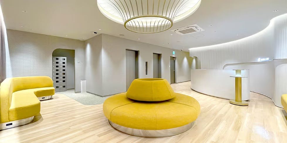 レジーナクリニック 名古屋院待合室