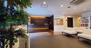 こまつ皮膚科クリニック北仙台待合室1