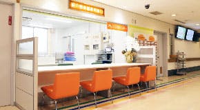 板橋中央総合病院受付1