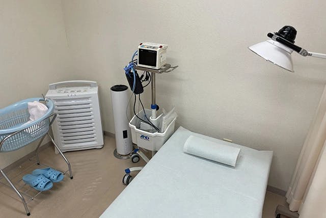 麻生形成外科クリニック処置室