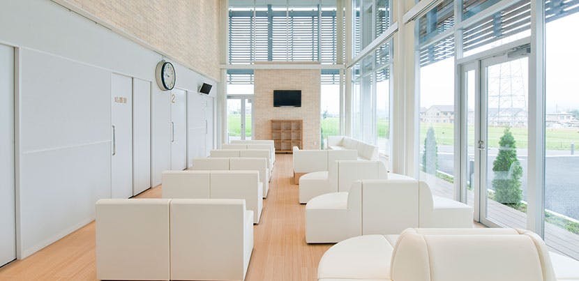 明治皮膚科待合室