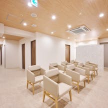 花クリニック待合室