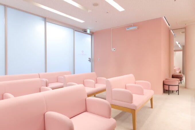 星ヶ丘ゆり皮フ科クリニック待合