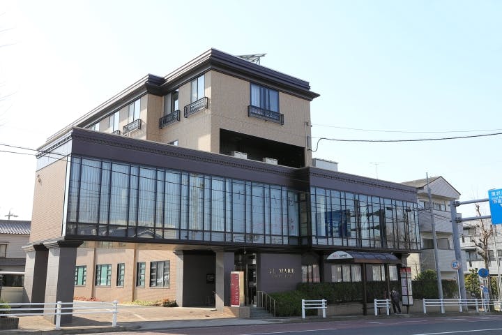 イルマーレレディースクリニック外観