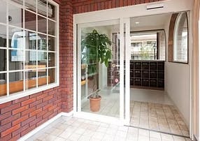 かみやま皮フ科入口